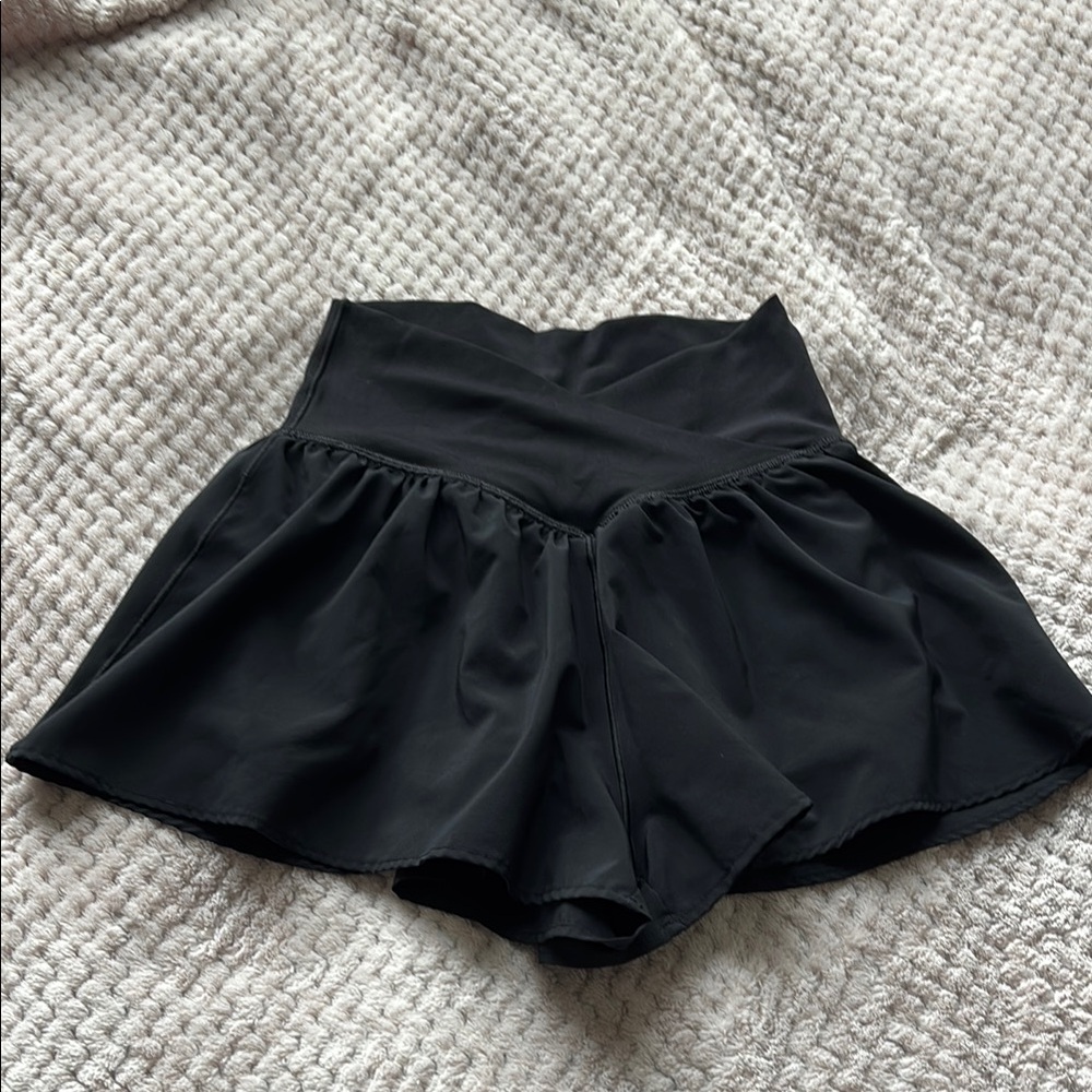 Black Aerie Crossover shorts